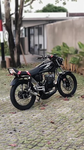 Cinematic Video of Suzuki TRZ 125 - 2 Stroke Delight