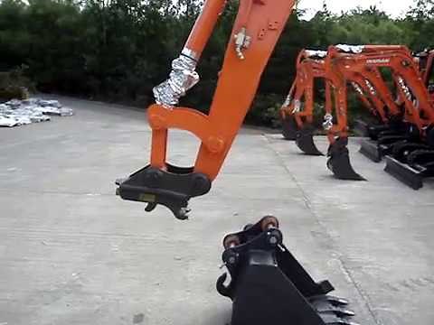 Excavator Manual Quick Hitch Tutorial
