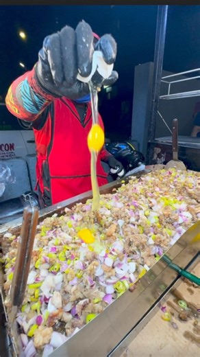 1.8M views · 10K reactions | 65 pesos lang yung sisig with java rice panalo masarap pa | Nonong | Facebook