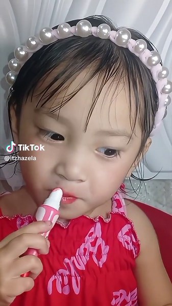 HEGERBABY lip gloss for your kids 3 years old and above