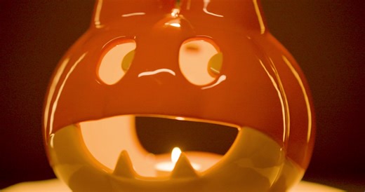 Brighten up a party, your favorite room, or even your outdoor space with the Halloween collection from Pokémon Center! Free shipping on all orders over $20. | Pokémon