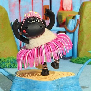 Who thinks Timmy makes a cute ballerina? | Timmy Time