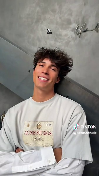 Okay now who are you? 1..2..or 3?💁🏽‍♂️