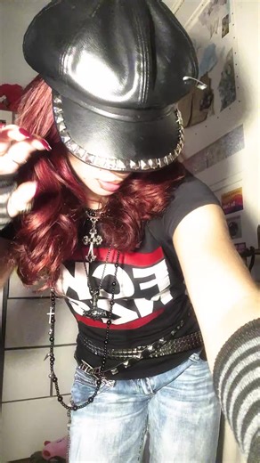 Asteria Scene: Embrace Punk and Emo Swag