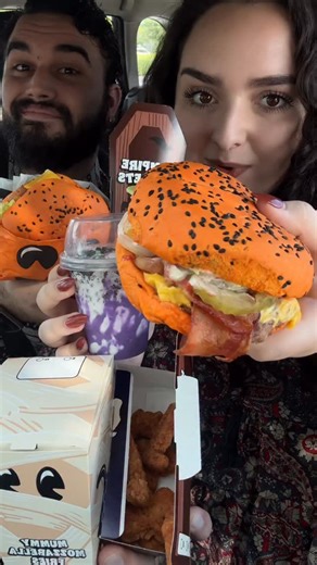 coco 🌶️ on Instagram: "we’re trying burger king’s new monster menu 🧛🏻‍♀️🎃 my fave was the vampire nuggets & @guacbite fave was the jack-o’-lantern whopper! @burgerking we love you!! #mukbang #eatingshow #foodreview #eating #burgerking #eatwithme #foodie #foodreels #fastfood"