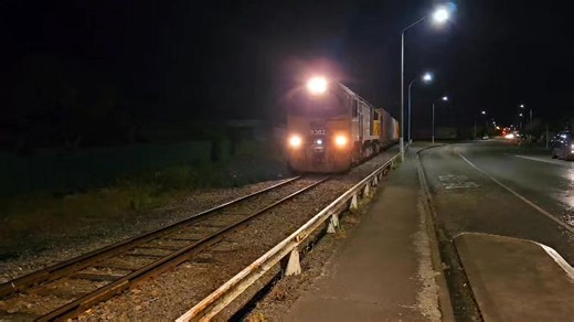 2K views · 59 reactions | 627 leaving Napier tonight with a decent size train of containers, 1 bulk liquid tank, more containers, 1 more bulk liquid tank and empty log wagons. 9302 providing the power to Palmerston North tonight. The tonnage is 887 tonnes. It was definitely worth waiting for even though it is very cold and windy here in Napier tonight. | Kiwirail Freight Train Action in Napier | Facebook