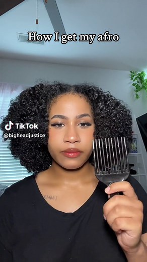 Styling Afro Hair: Tips for Curly Haircare