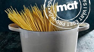 Lutfisk med klassiska tillbehör