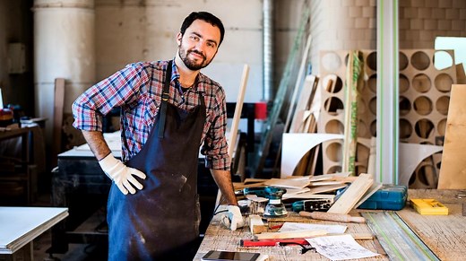 DIY Folding Workbench Project For Your Garage To Save Space