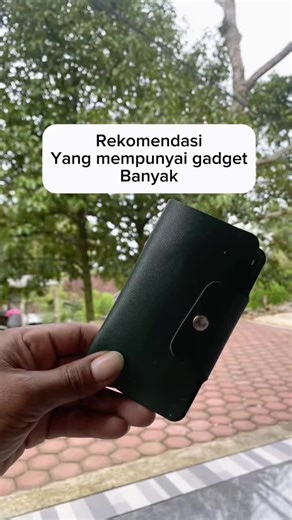 Solusi gadget banyak, tapi batreinya habis bebarengan, ini ada adaptor dg 4 port usb, bisa ngecharger sekaligus 🫶 #adaptor #travelcharger #fastcharging #elektronik #fyp