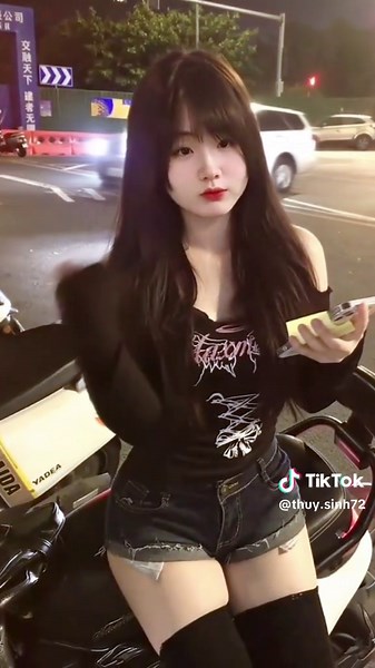 Thuy sinh trên TikTok