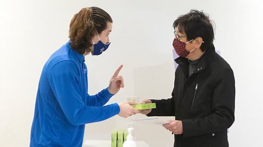 You've got a rapid test. Now how do you use it? | CBC News