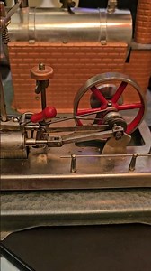 Stephenson valve gear for Reversing a steam engine