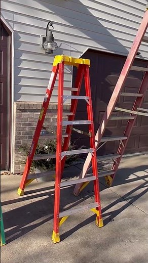 8 Foot Fiberglass Step Ladder, 250 Pound Capacity Review