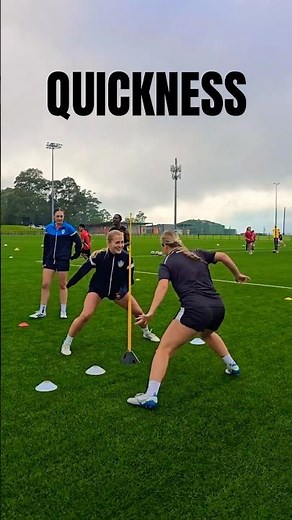 Quickness drill #speeddrills #fastfeet #soccertraining #soccercoach #footballcoaching #saqtraining
