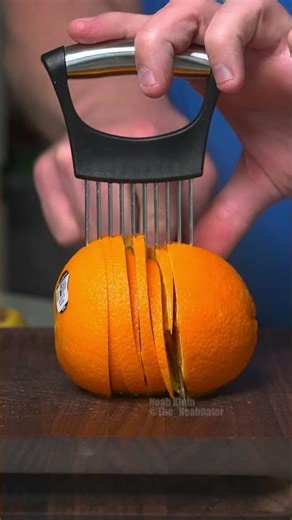 Faster way to slice an orange #Lifehack #satisfying #fruit