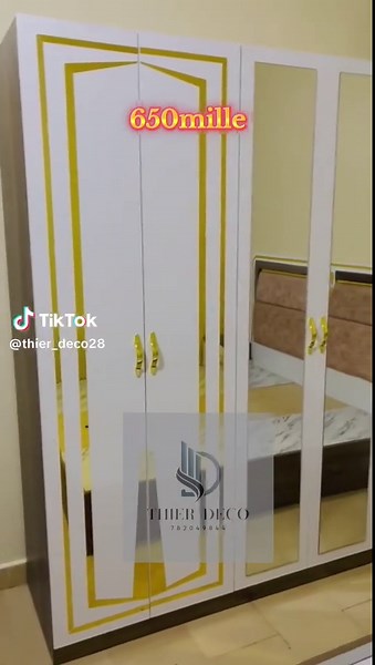 « Une chambre à coucher qui change toute votre maison ✨ Design moderne • Finition impeccable • Confort royal Parfaite pour donner du style à votre espace. Disponible maintenant — ne ratez pas l’offre ! 🛏️🔥 » ⸻ 🔥 Hashtags recommandés : #ChambreÀCoucher #ThierDeco #MaisonModerne #MeublesSénégal #DécorationMaison