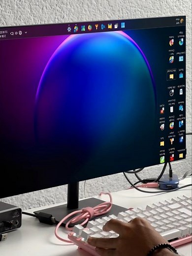 🔄 How to easily rotate your PC screen on Windows 11 in just a few clicks! #ScreenRotation