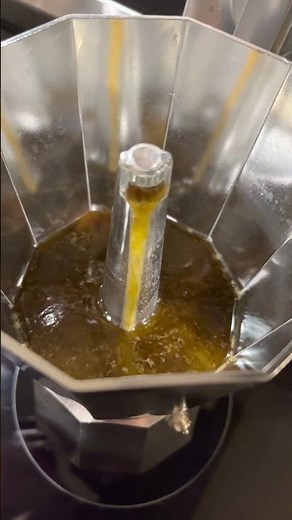 AVB Moka Pot Extraction into Butter