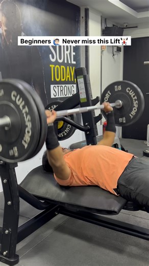 Why barbell bench press is best exercise in gym for upper body🏋🏻‍♂️ #benchpress #gymtips