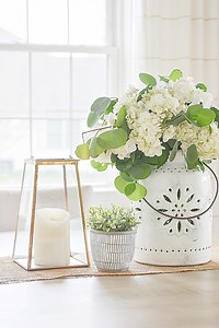 Beautiful and Easy Dining Table Centerpiece Ideas You Will Love