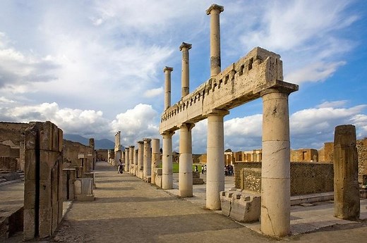Explore Pompeii: Half-Day Highlights Tour with Pickup from Naples