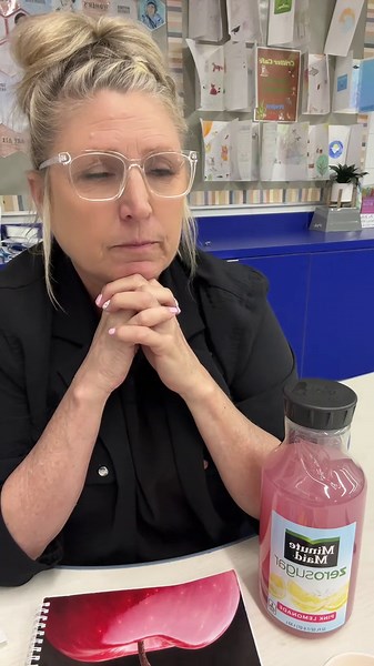 Trying Minute Maid Zero Sugar Pink Lemonade for the First Time
