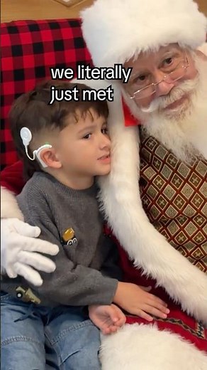 Neo Meets Santa!!!🎅🏻🎄 #shorts #christmas #santa