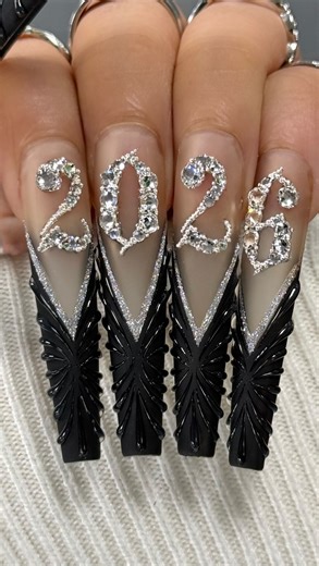 Tino Vo on Instagram: "Blinging in new year, one crystal at a time. ✨ These 2026 tips are giving me major “time traveler chic” vibes. 🛍️Product Included🛍️ ⬇️ www.TinoVo.shop ⬇️ • 🎨𝐒𝐡𝐚𝐝𝐞 𝐆𝐞𝐥 (natural foundation) 🎨𝐁𝐥𝐚𝐜𝐤 𝐀𝐫𝐭 𝐆𝐞𝐥 (smooth painting) 🎨𝐌𝐚𝐭𝐭𝐞 𝐈𝐭! 𝐓𝐨𝐩𝐜𝐨𝐚𝐭 (super velvet) 🎨𝐒𝐢𝐥𝐯𝐞𝐫 𝐏𝐢𝐱𝐢𝐞 𝐆𝐞𝐥 (no wipe) 🎨𝐂𝐥𝐞𝐚𝐫 𝐓𝐞𝐱𝐭𝐮𝐫𝐞 𝐆𝐞𝐥 (non slip) 🎨𝐃𝐫𝐞𝐚𝐦𝐭𝐢𝐦𝐞 𝐂𝐫𝐲𝐬𝐭𝐚𝐥 (high quality) Everything Cure 60 seconds in LED/UV LAMP .