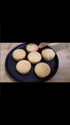 Soft & Fluffy Cupcake Recipe | Easy Homemade Cupcakes | Delicious Cupcake Baking Tutorial #cooking