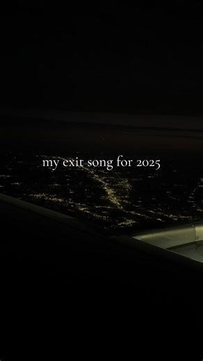 Choosing the Perfect Exit Song for Your Wedding