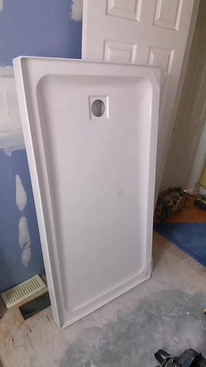 Maax shower base with foam bottom install #qccodes #oncodes #shower #plumbers #plombier #fyp #diy #plumbersoftiktok #bathroomdesign #bathroommakeover #renovation