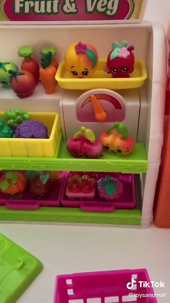 Explore the Ultimate Shopkins Mall Experience!