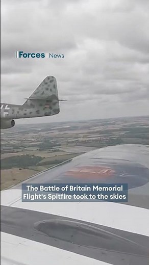 Amazing footage of WWII Spitfire flying alongside German aircraft