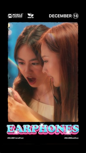 EPISODE 3: EARPHONES 🎧 Bestied so hard sina Ashtine at Angela sa Episode 3 ng MLBB Friend Fest: Best Duo!✨🤝 Feel na feel lalo ang spirit of Christmas kapag may bestie kang hindi ka hahayaang ma-left out! Friendship goalz!👭 Panoorin ang buong episode upang makisaya sa masayang circle of friends nina Ashtine at Angela!☺️ Tag mo na din bestie mo para 'di makalimutan mag-log in sa MLBB! Makukuha nang FREE ang "Crush Mo Ko Noh?!" battle emote! Available na starting December 19! 🤩 #MLBBFriendFest