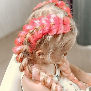 7-Step Tutorial for Braiding Goddess Braids with Color
