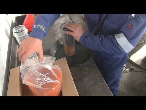 DIY reusable moisture trap with silica gel moisture absorbing crystals