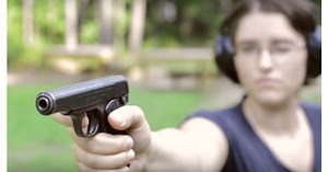 The best known pocket pistol of WWI: The Belgian FN 1910 (VIDEO)