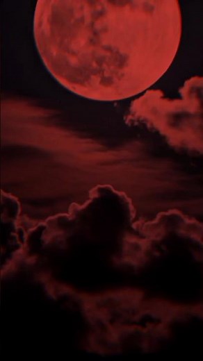 “Red Moon Eclipse 2025 🌕 | Amazing Lunar Phenomenon Captured