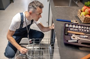 KitchenAid Dishwashers Problems: 7 Common Issues (Must Read) - ApplianceChat.com