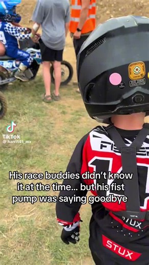 original sound - Rock Way ပါဝင်သည့် Rock Way (@rock.way6) ၏ ဗီဒီယိုများ