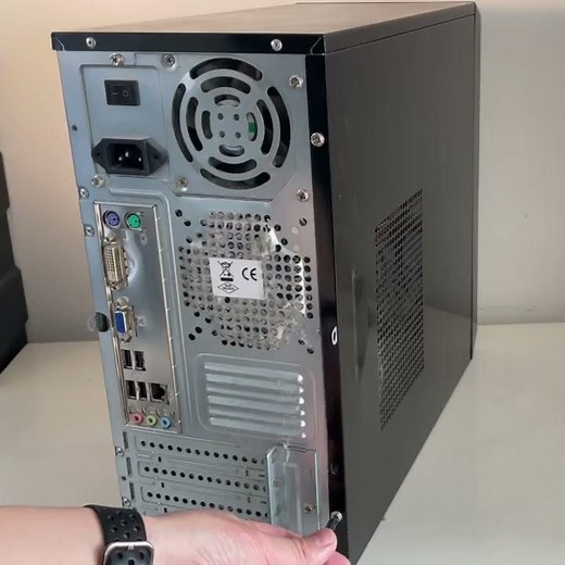 1-Minute Repairs: Mystery grinding noise from PC fans! #shorts