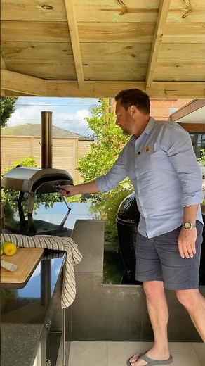 RUSTIC OUTDOOR KITCHEN WITH A PIZZA OVEN/BBQ/KAMADO OVEN!