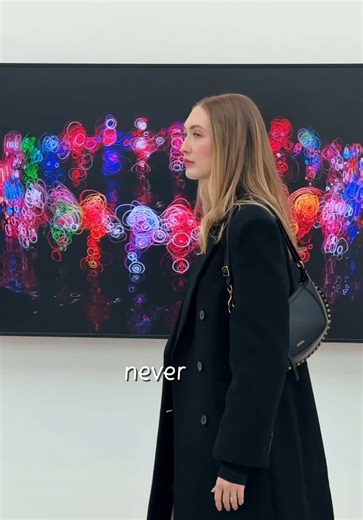 What do you think connects art and innovation? I recently visited the Digital Artist of the Future Prize exhibit at the @Saatchi Gallery powered by @Peugeot to see who won the top prize! It was really exciting to see a company like Peugeot supporting artists in this way and huge congratulations to @dyspla_festival on your win! Visit for yourself until January 11th, 2026! #peugeot #girlandgallery