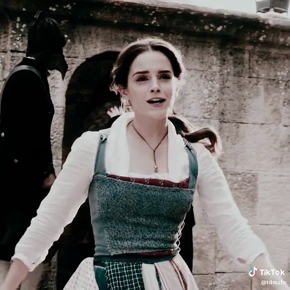 best live action princess. II #beautyandthebeast #belle #aestheticedits #emmawatson #disney @sam @emz