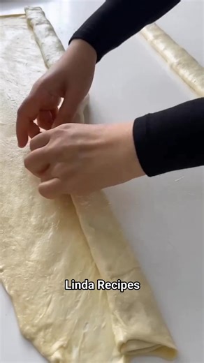 404K views · 1.1K reactions | EVERYONE CAN MAKE THIS BÖREK ✋ THE...