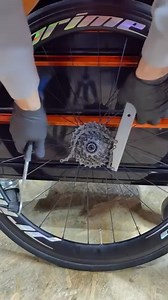 Chain whip - bizarre tool for a quick cassette removal... Where to buy chain whip: https://amzn.to/46712iI | Cycling & Mountain Biking
