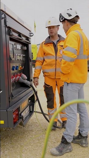 Find out how our energy storage can keep a crane running | Liebherr