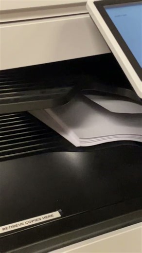 HELPING A COLLEGE CLUB PRINT 0UT 100 flyers. L0L