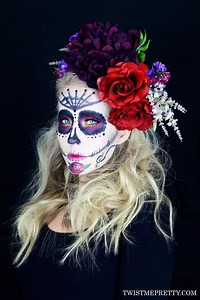 Sugar Skull Makeup Tutorial for Beginners - Twist Me Pretty